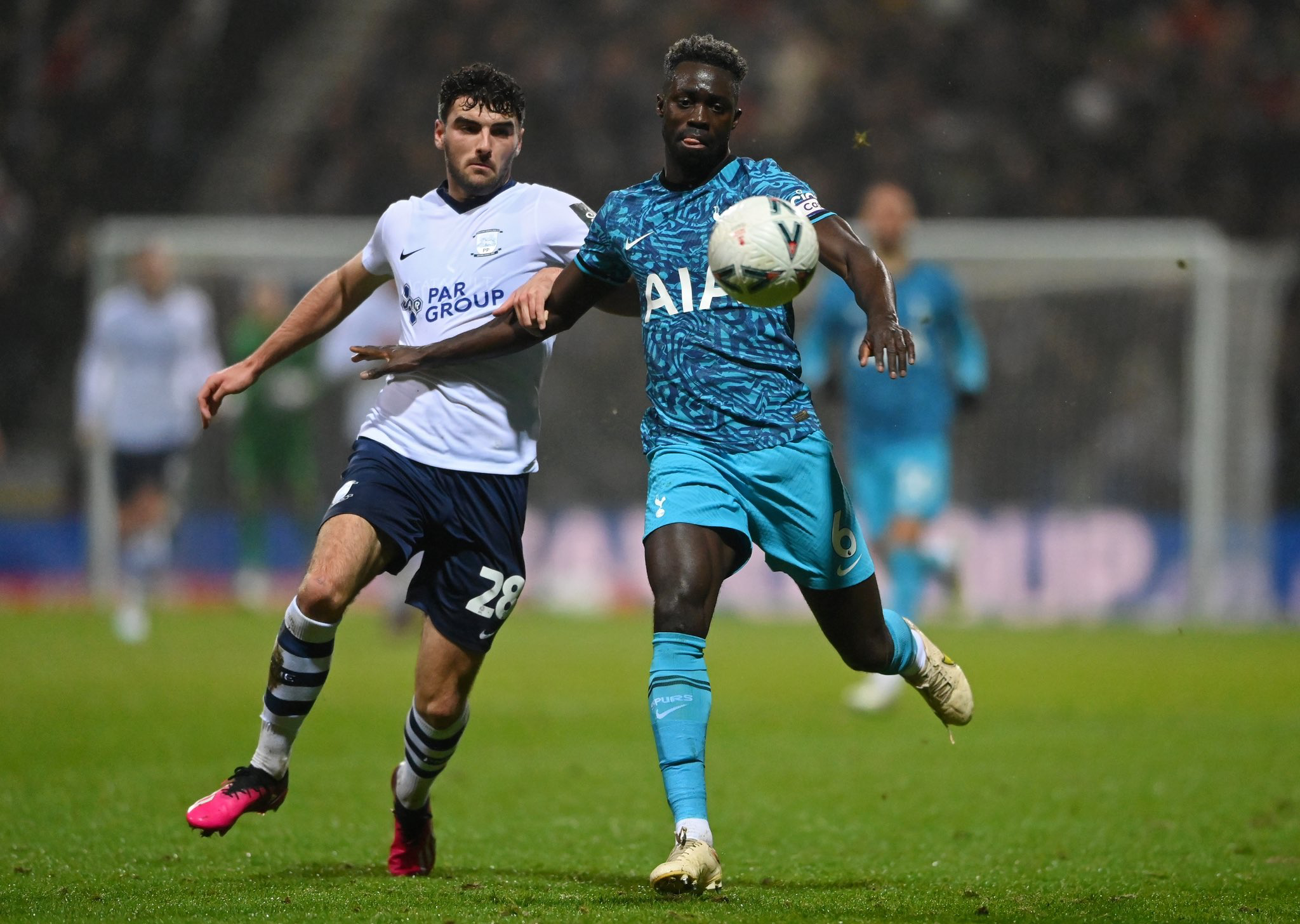 Davinson Sánchez wears the captain's armband in the FA Cup fourth round match against Preston North End