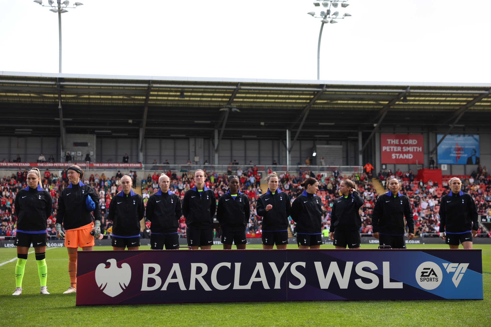 The starting lineup photo from Spurs Women's match away at Manchester United.