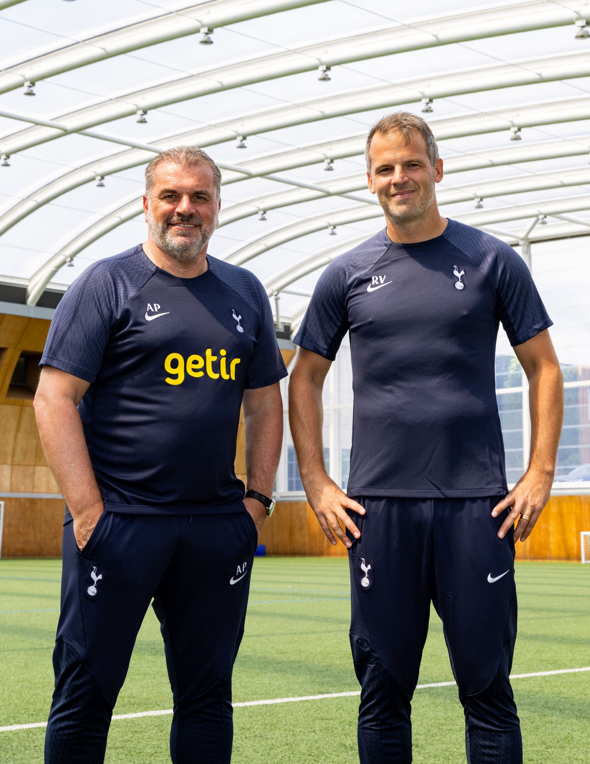 Robert Vilahamn (right) with the new Men's team manager, Ange Postecoglou.