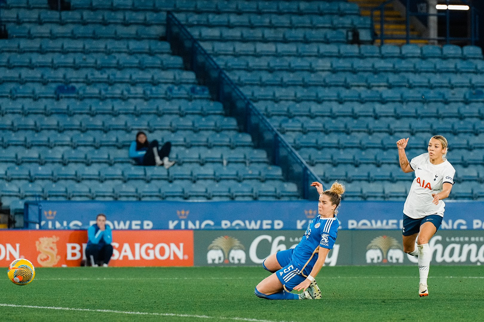 Celin Bizet evades Sophie Howard to equalize for Spurs.