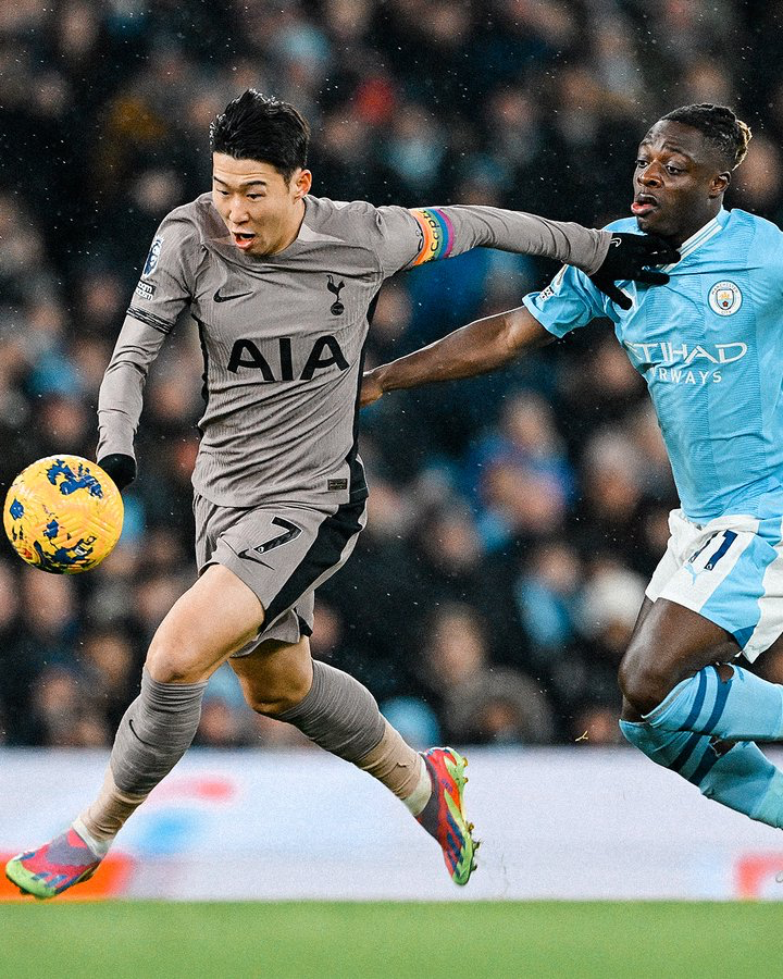 Son Heung-min gets out in front of Jérémy Doku before scoring.