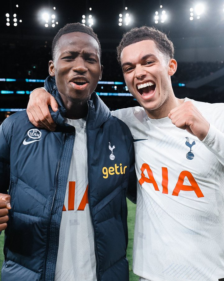 Pape Sarr and Brennan Johnson celebrate the win together.