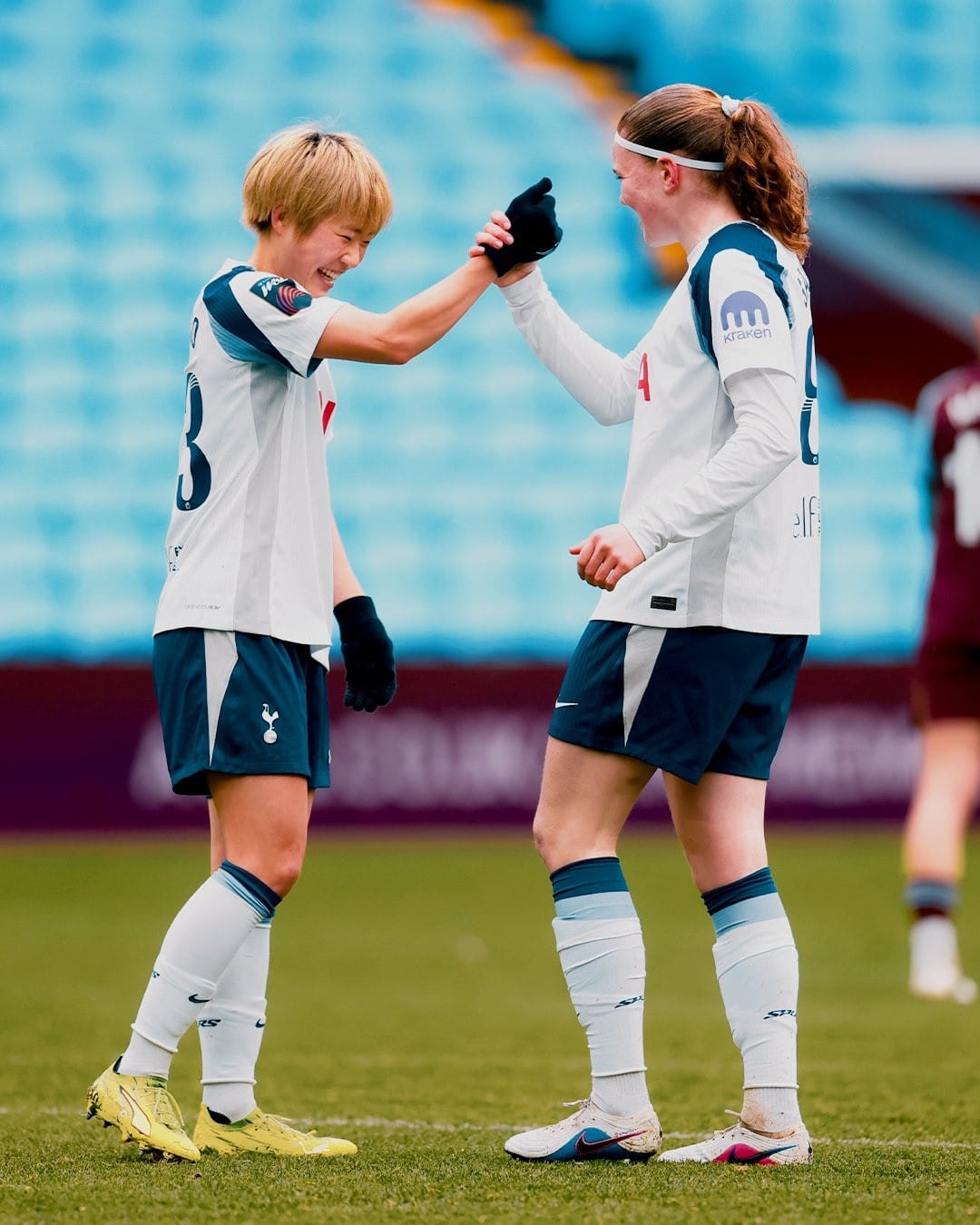 Maika Hamano clasps hands with Signe Gaupset.