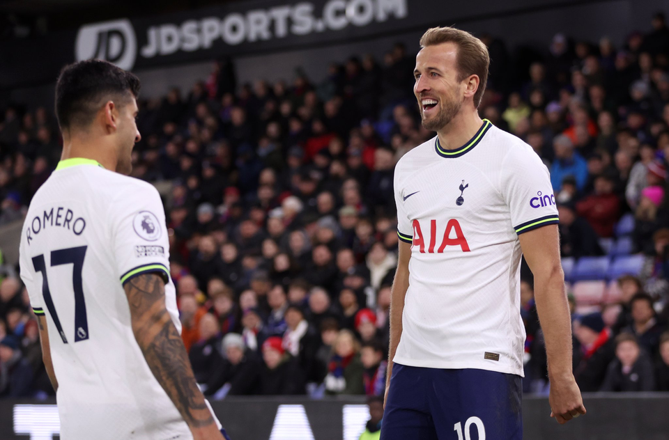 Harry Kane smiles at Cristian Romero during a goal celebration in Spurs' 0-4 away win at Crystal Palace